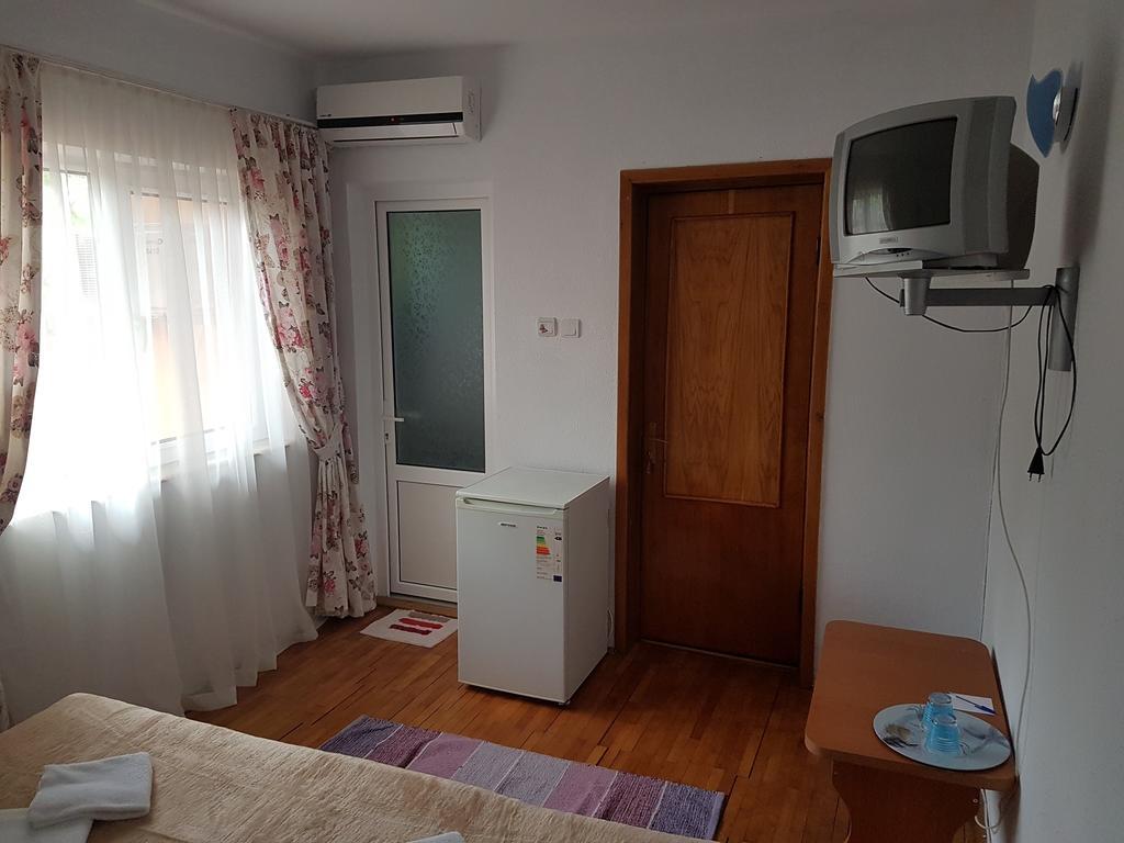 Pensiunea Casa Johnelly Costinesti Extérieur photo